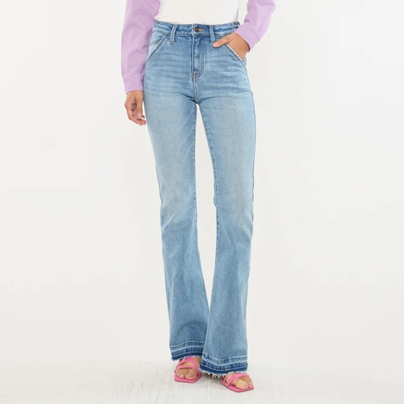 Kancan Aimmes High Rise Flare Jeans Release Hem Slanted Pockets NWT - Picture 4 of 7